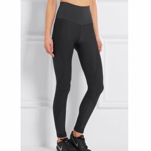 Nike Zoned Sculpt Tight (brand new with tags)